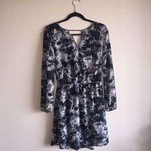 Xhilaration Long Sleeve Floral Dress